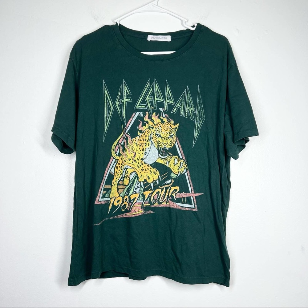 DAYDREAMER NWOT Def Leppard 1987 Tour Band Tee Leopard Flames Medium Green